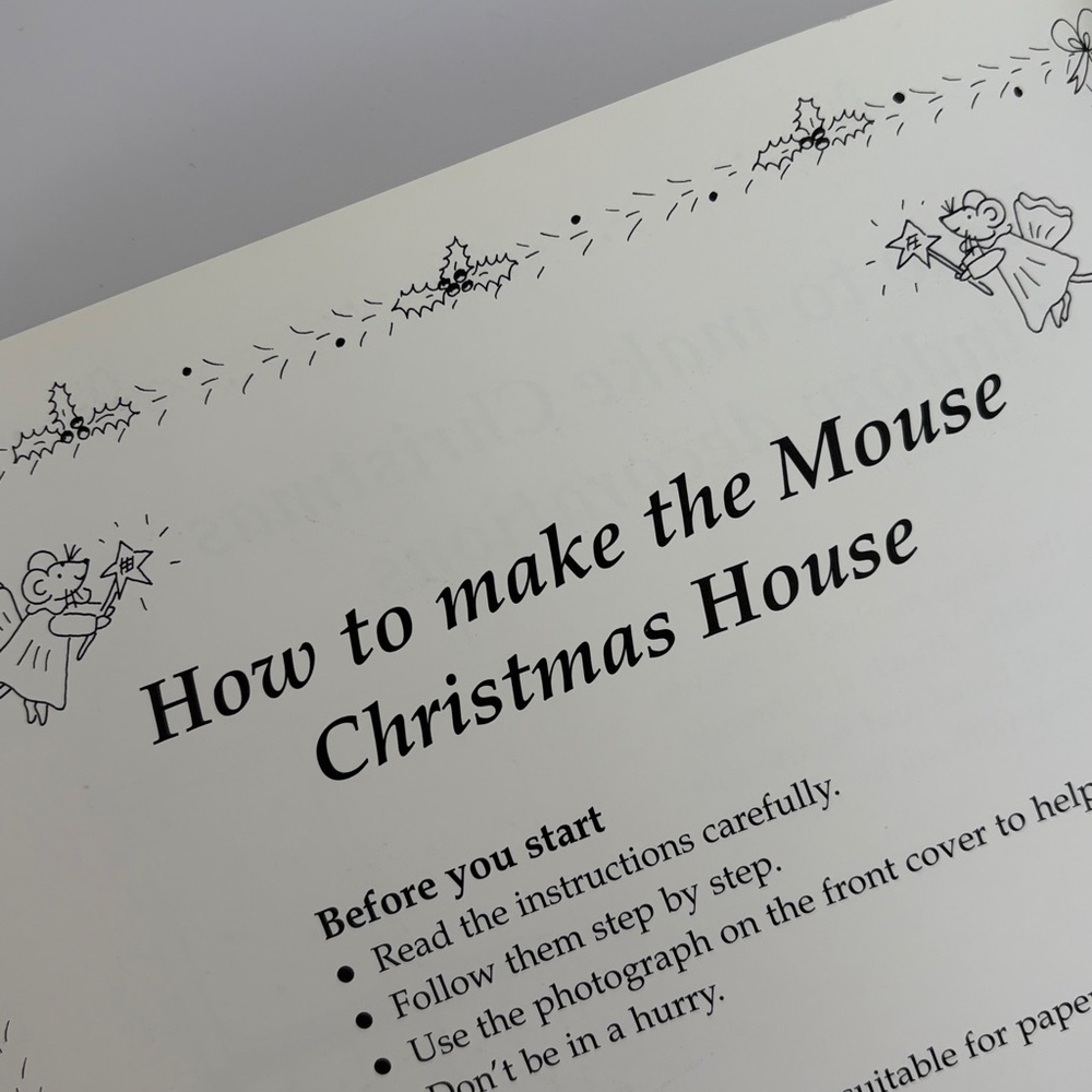 THE MOUSE CHRISTMAS HOUSE A press-out model book Michelle Cartlidge - Picture 10 of 12